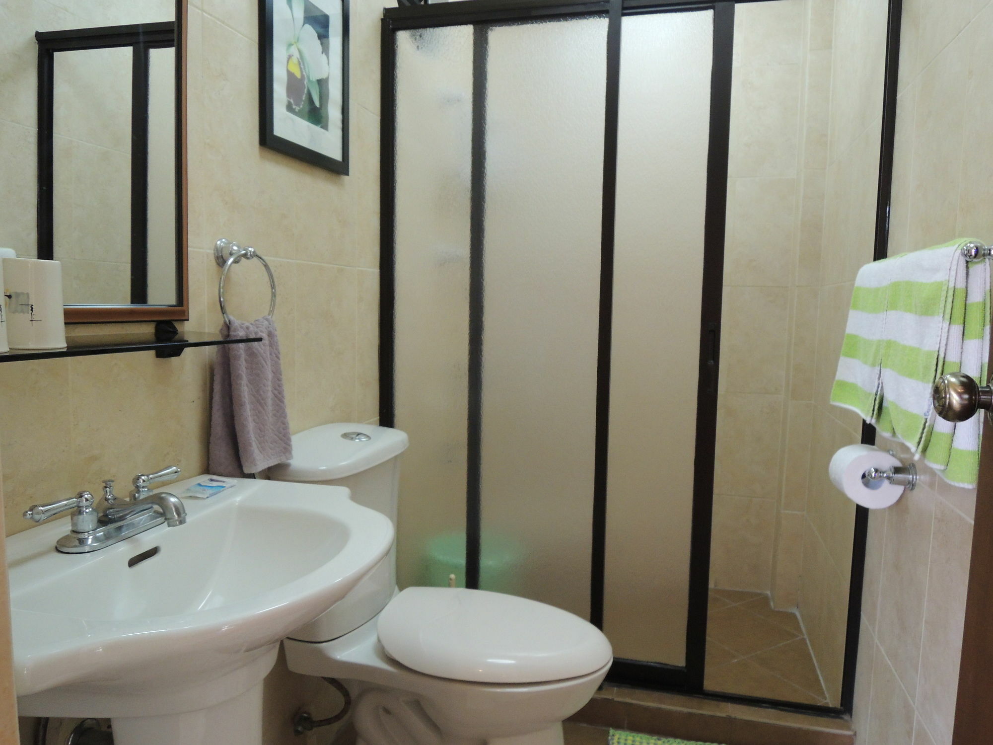 Palms Seaside Inn And Resort Medellin Екстериор снимка